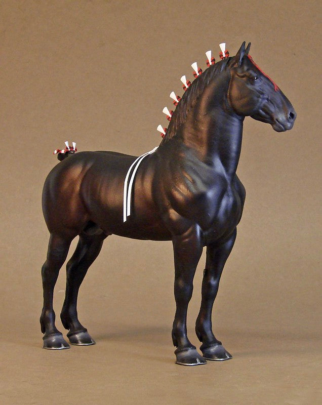 Escultura Cavalo Percheron Marrom Escuro