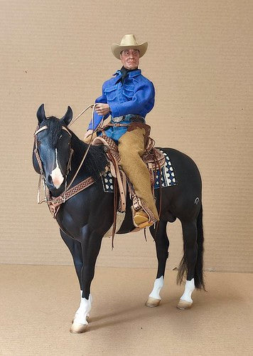 Escultura  Cavalo + Personagem